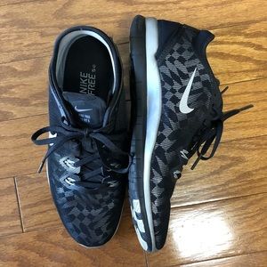 NIKE Free TR Fit 5